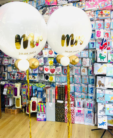 Personalised Wedding Mr and Mrs Balloons set of 2